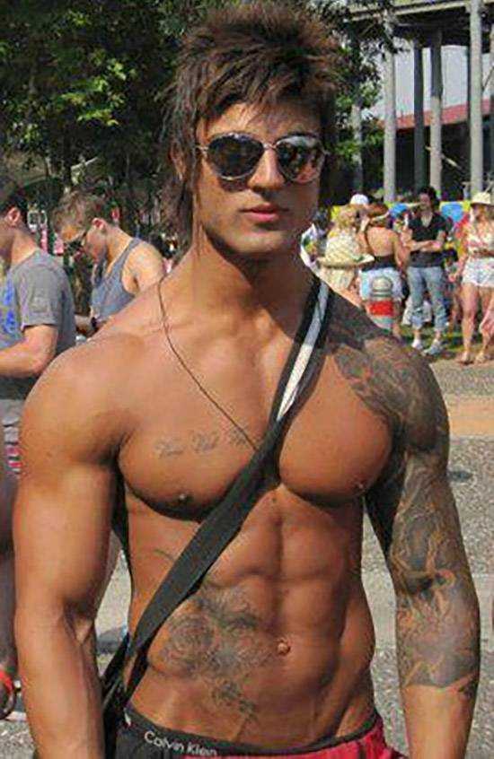 Боги эстетики. zyzz (азиз сергеевич шавершян)