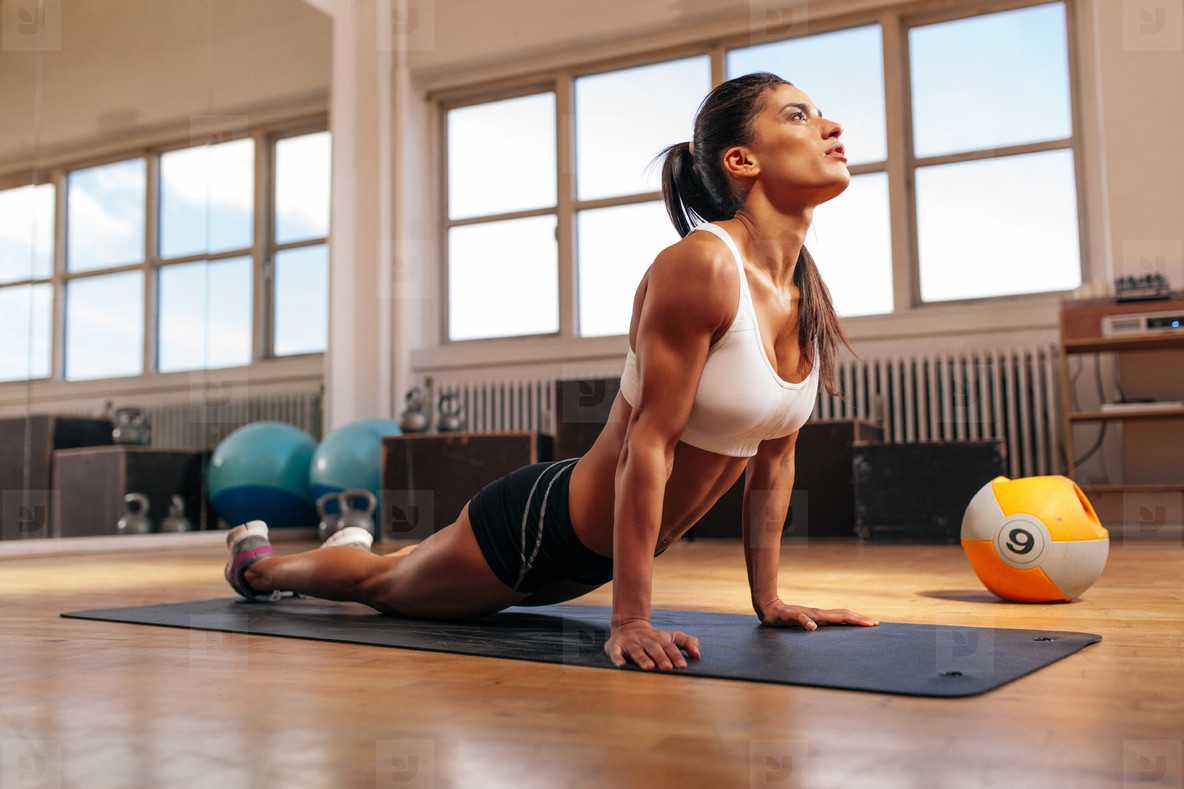 Тренировки abs: рекомендации к проведению, противопоказания, базовые упражнения