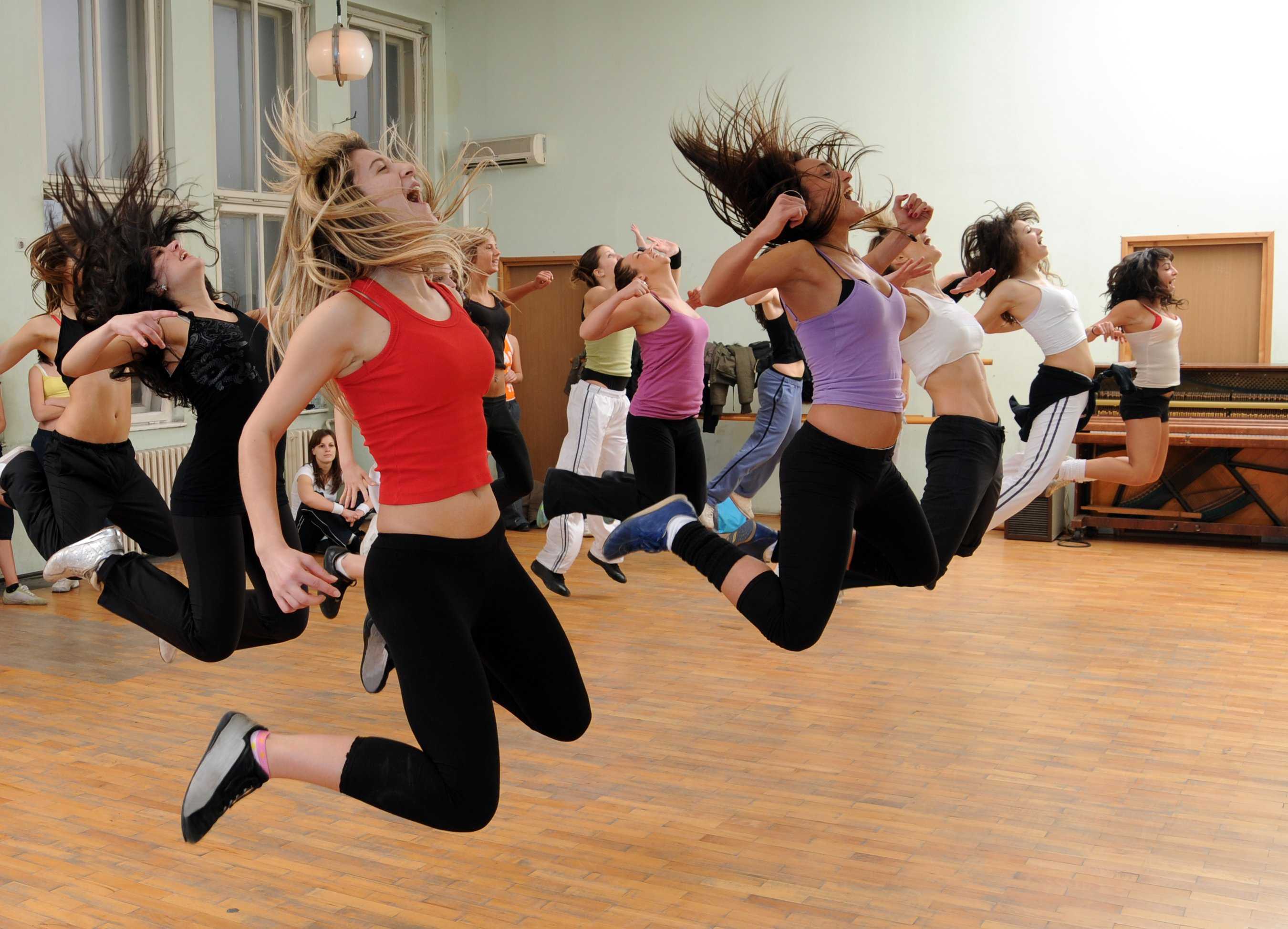 Какие танцы помогают похудеть, как начать заниматься гимнастикой для похудения