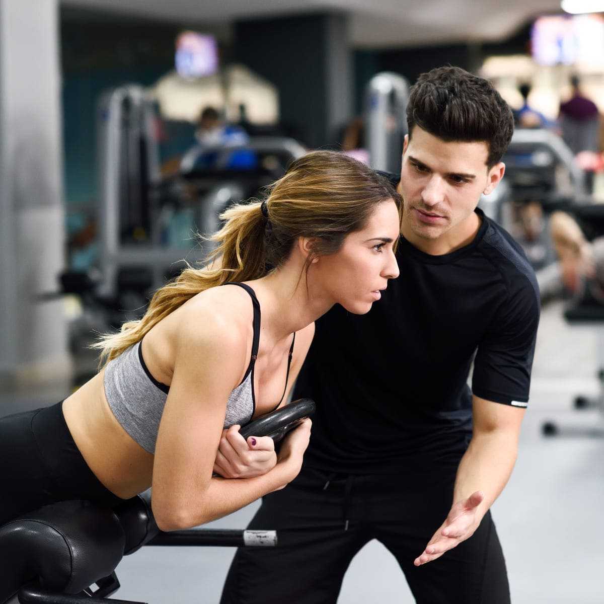 Как стать фитнес тренером — что для этого нужно мужчине и девушке