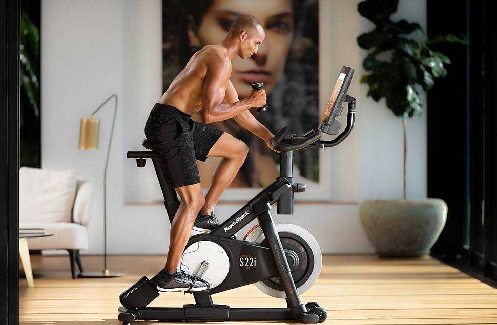 Какие мышцы работают во время тренировки на велотренажере, польза занятий для похудения
