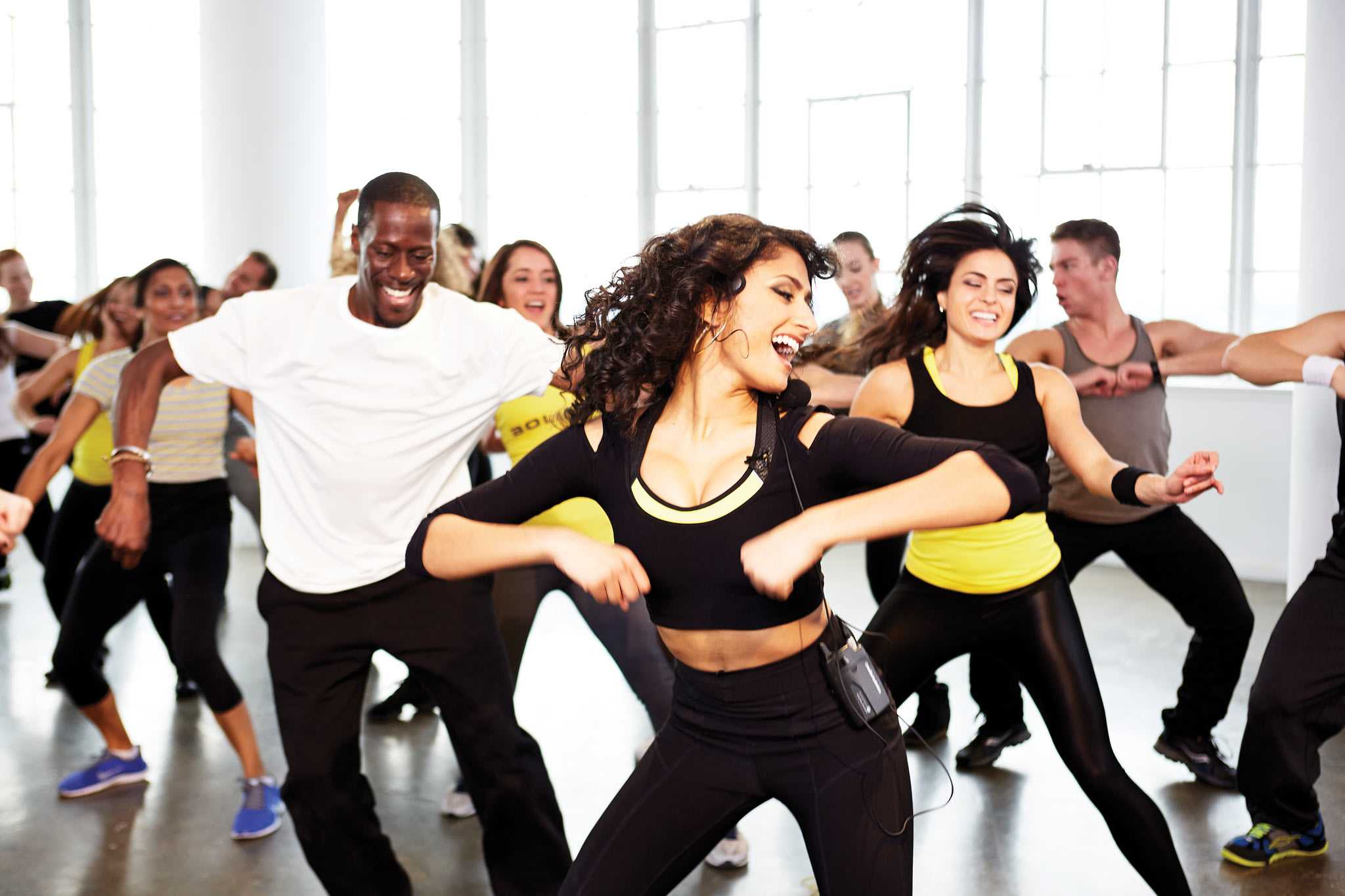 Какие танцы помогают похудеть и какие танцевальные направления лучше выбрать подростку или взрослому человеку